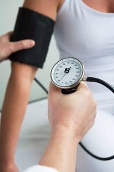 Blood Pressure Control Kaise Karein? Bina Dawa ke Gharelu Upay